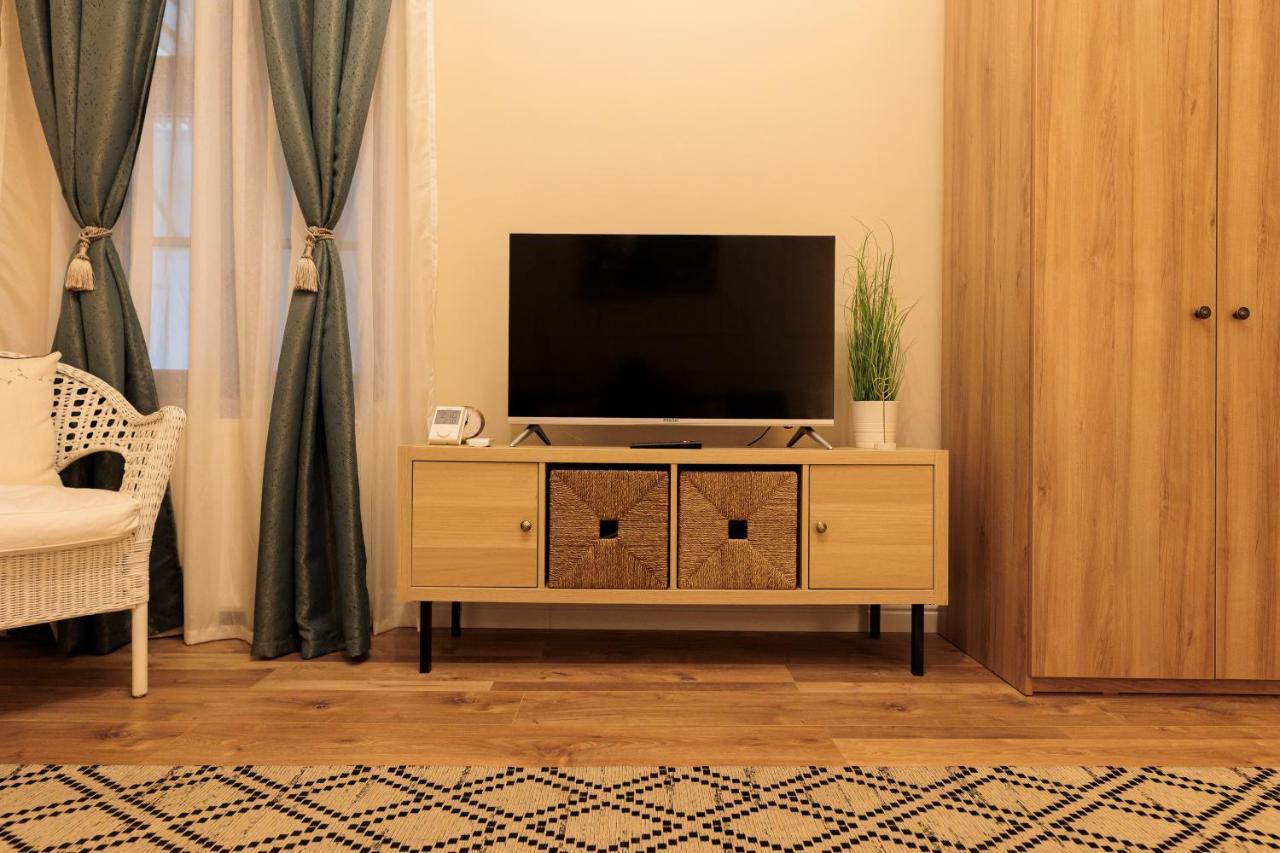 Cozy Apartment In The Historical City Center تيميشورا المظهر الخارجي الصورة