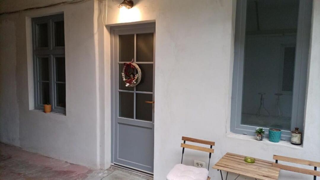 Cozy Apartment In The Historical City Center تيميشورا المظهر الخارجي الصورة